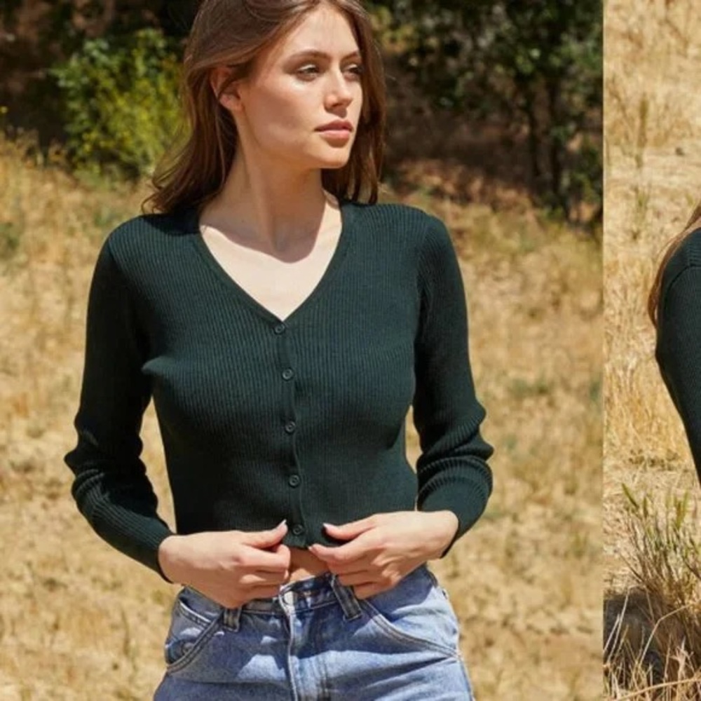 Brandy Melville Shannon Dark Green Sweater Ribbed Button Down Cozy Trendy Small